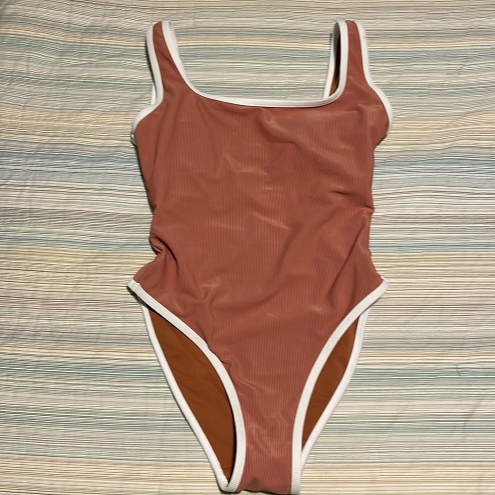 New Lain Snow Ocean Isle One Piece Sangria M